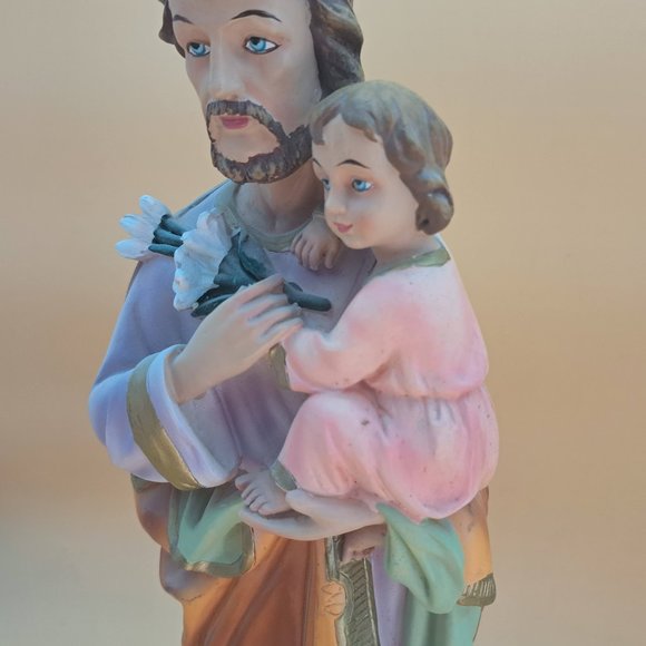 Resin Statue of Saint Joseph and the Infant Jesus - Picture 10 of 11